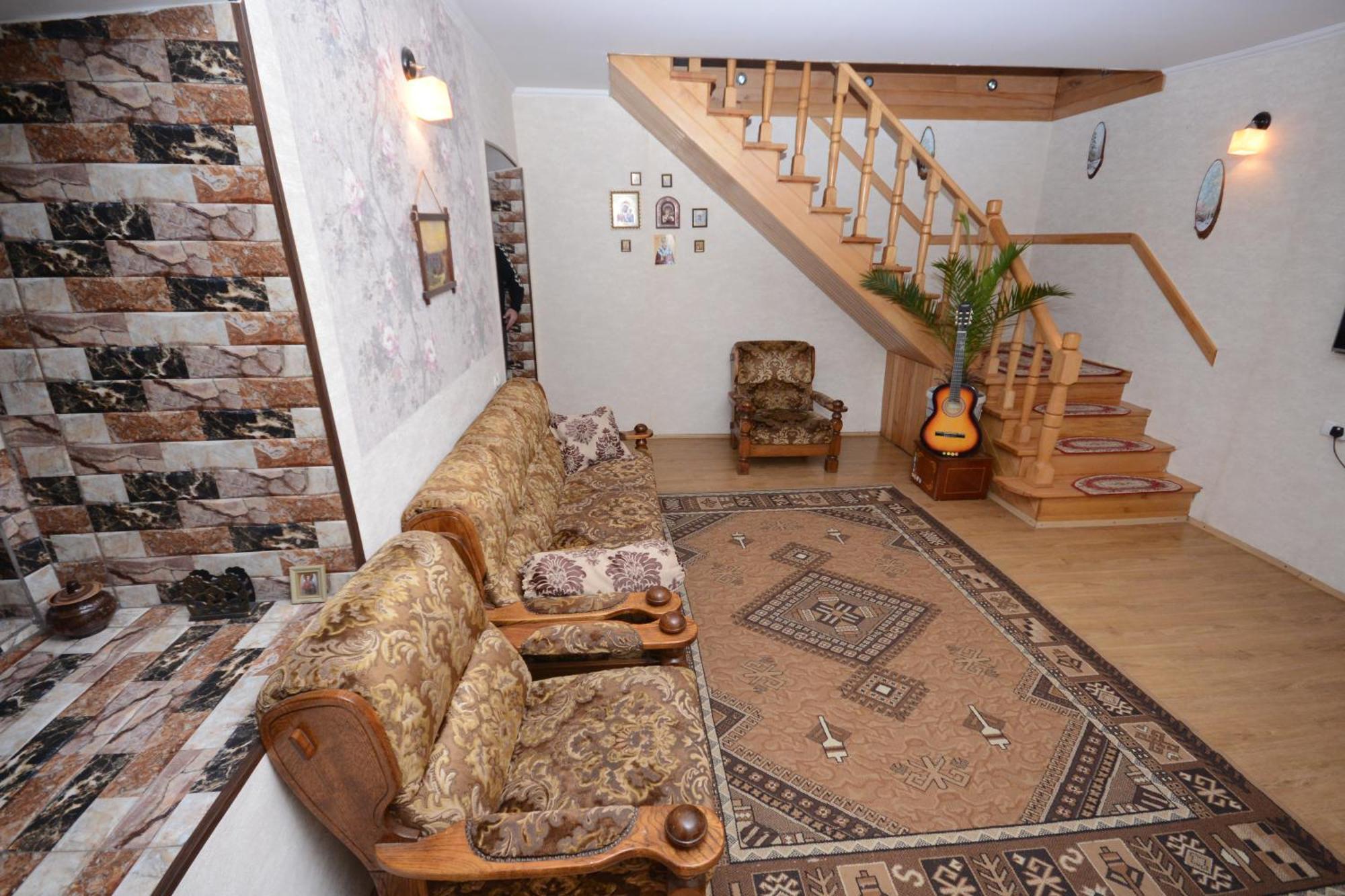 Holiday Home Borjomi Luaran gambar