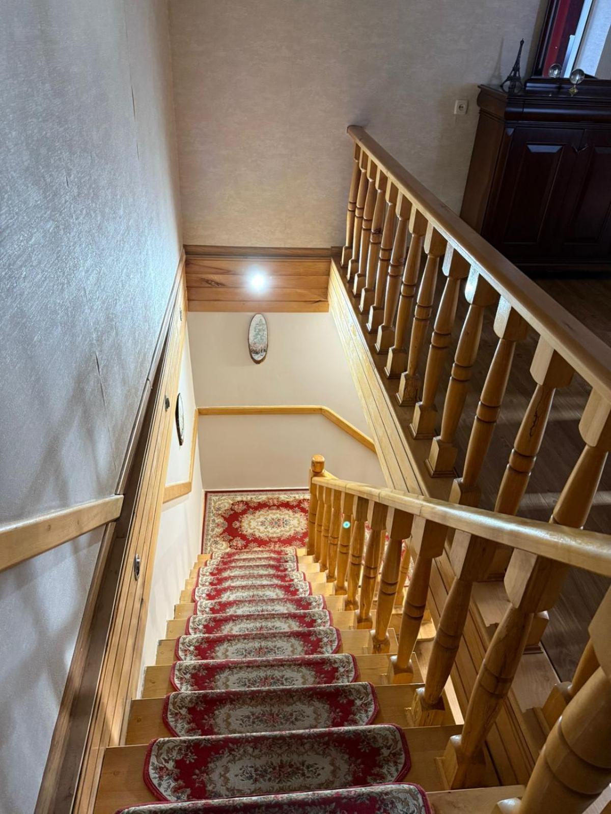 Holiday Home Borjomi Luaran gambar